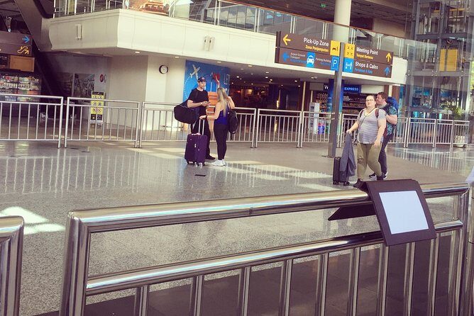 Airport transfer to seminyak/ kuta - The one risk to manage: flight delays and communication