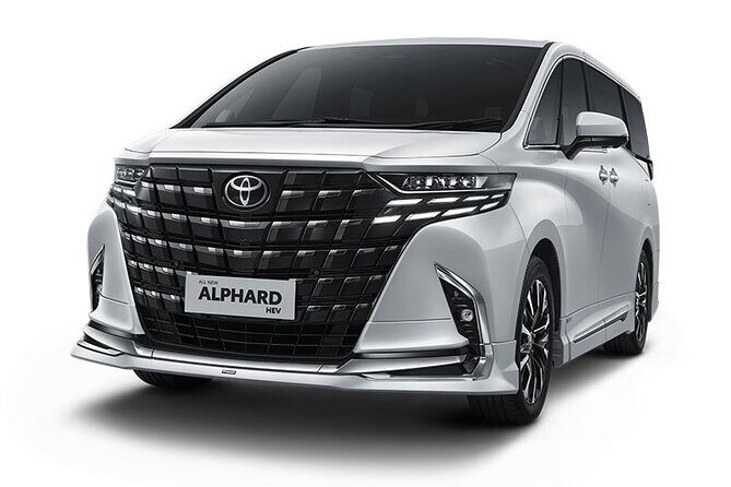 Alphard Luxury Airport Transfer Bali - The Ride: AC, Bottled Water, and a Driver Who Handles Traffic