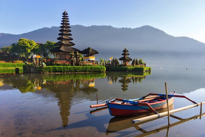 Amazing Bali Dolphin Watching Trip Experience - 3:00 am pickup from Seminyak and nearby Bali bases