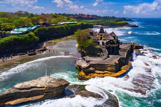 Amazing Tanah Lot and Uluwatu Temple Tour - Tanah Lot: the ocean shrine where timing decides everything