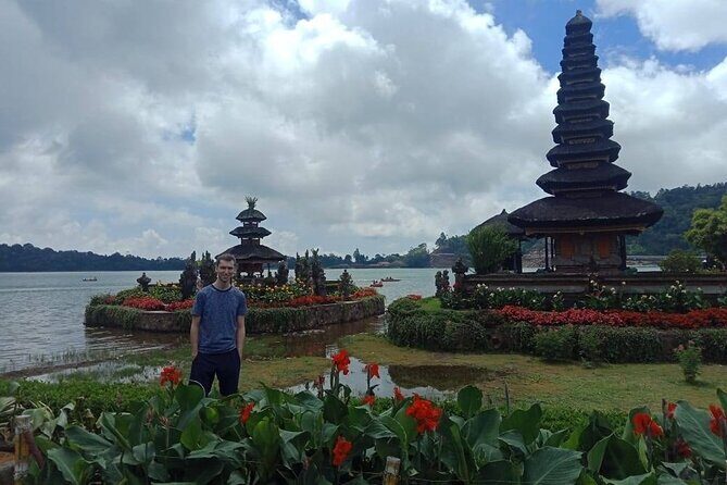 Ancient Temples and Jatiluwih Rice Terrace Private Tour - Tanah Lot and the Ocean Temple Sunset Plan