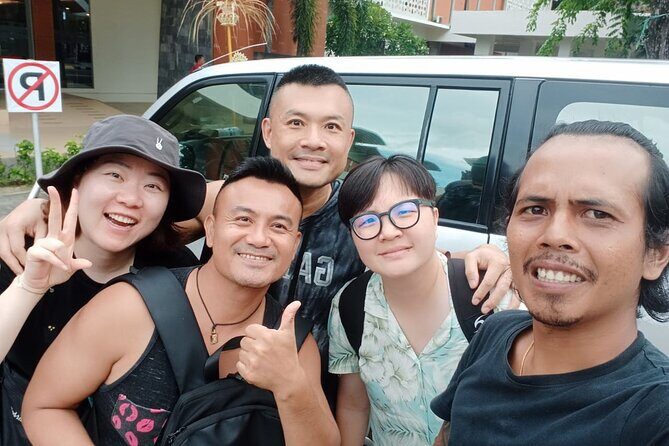 Bali Airport Transfers Convenient Pickup to Popular Areas - The Name-Sign Greeting and Luggage Help: Small Details, Big Relief