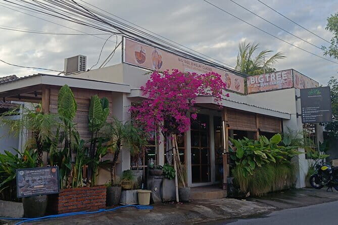 Bali Canggu Silver Jewelry Making Experience - Check-In to Welcome Drink: The Start That Sets the Tone
