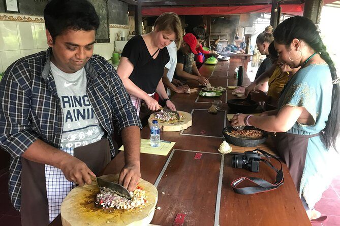 Bali Cooking Class Experience with All Inclusive - Sacred Monkey Forest Sanctuary: macaques, timing, and common-sense tricks
