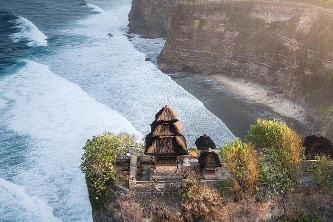 Bali Culture and Choose Your Bali Tour Route in Bali with Bali driver-Free WIFI - Building your Ubud day: Monkey Forest, art markets, and rice terraces
