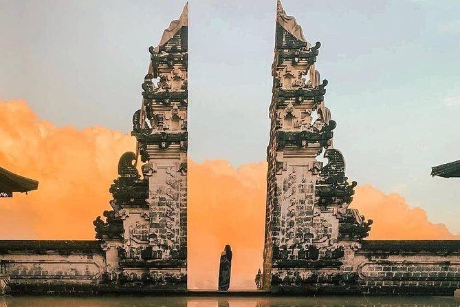 Bali Culture and Choose Your Bali Tour Route in Bali with Bali driver-Free WIFI - East Bali water palaces, lakes, and the white-sand coast