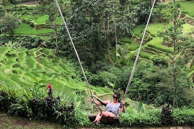 Bali Culture And Spring Temple Private Guided Tour - Batubulan Barong and Kris dance: myth, masks, and good-vs-evil stories