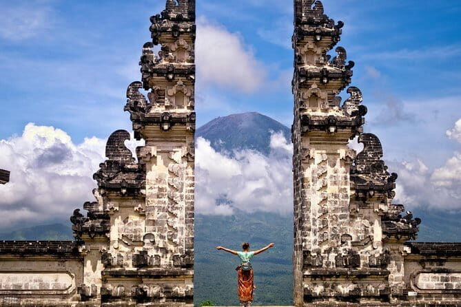 Bali Highlight Private Packages Tours 3 Days - Day 2: beach clubs, Pandawa and Padang Padang, Uluwatu cliffs, and Jimbaran dinner