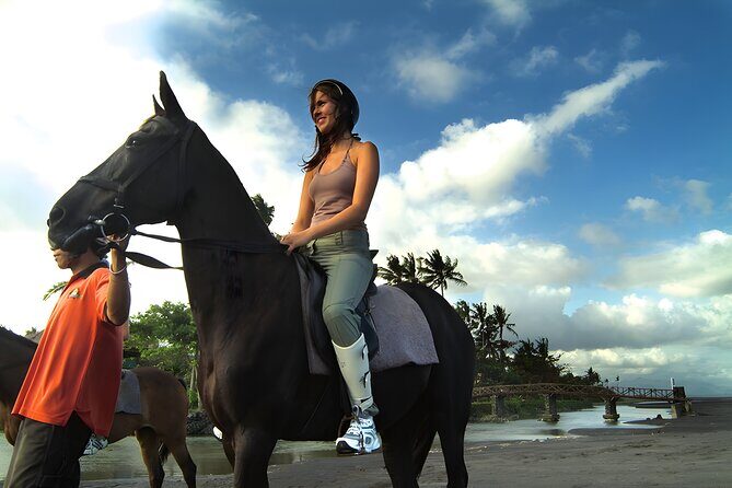 Bali Horse Riding in Saba Bay for 1 Hour with Pick Up Service - Pickup and small-group setup from Ubud or south Bali