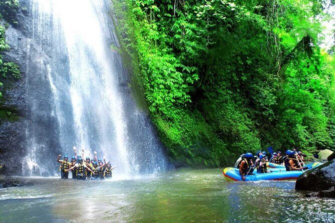 Bali Jungle Swing and White Water Rafting All Inclusive - Stop 1 at Swing Heaven: multiple swings, photo moments, and stairs