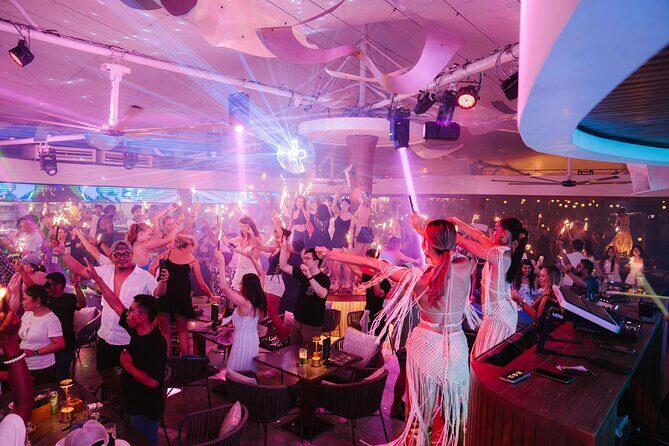 Bali Nightlife Tour: Seminyak & Canggu Bars, Clubs with Transport - Stop 4: FINNS Beach Club and the International-DJ Party Feel