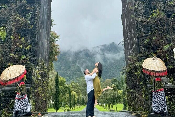 Bali : Private Fullday trip, Discover North Bali Destination - Munduk Ricefields and Twin Lake Viewpoint: Cooling Air, Big Perspective
