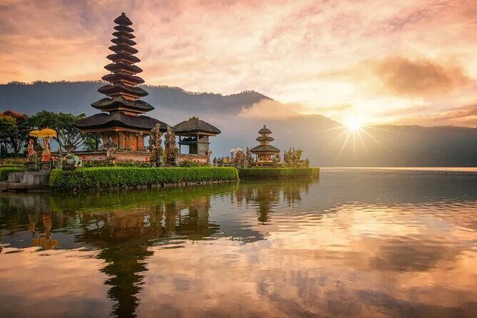 Bali Private Tour: Handara Iconic Gate, Watefall and Temple - Value and price: what $65.93 actually buys you