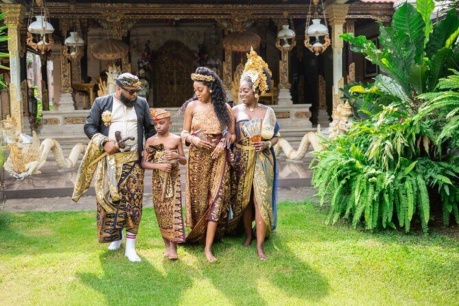 Bali Professional Photoshoot in Traditional Dress Outfit - Dress Choice: You Pick the Outfit and the Look