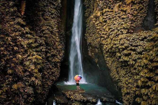 Bali Secret Waterfall Tour - Private and All-Inclusive - Lunch at a Local Restaurant: A Real Recovery Stop
