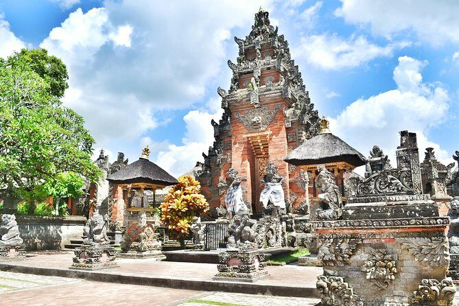 Bali Shore Excursions Cruise Dock In Bali - Sari Amerta Batik Collection: handmade weaving that feels worth the stop