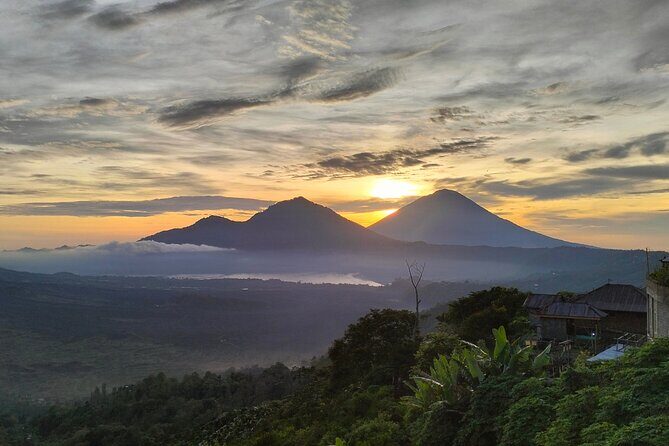 Batur Volcano Sunrise Trekking, Rice Teracce & Bali Coffee Plantation Tour - The Climb Up Mount Batur: About 2 Hours, Big Views, Real Weather