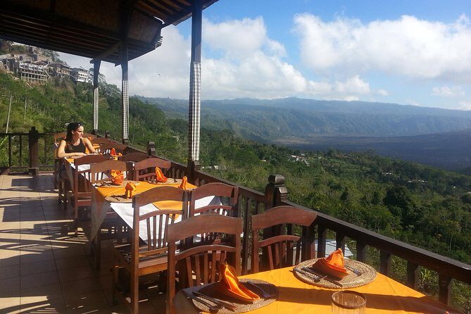 Batur Volcano Sunrise Trekking, Rice Teracce & Bali Coffee Plantation Tour - Tegalalang Rice Terraces: 30 Minutes for Photos and Calm