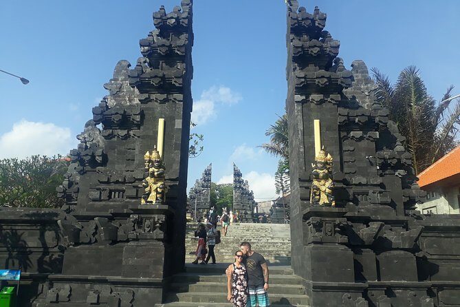 Best of Bali Tanah Lot & Uluwatu Temple Tour Package - Tanah Lot and Uluwatu: two temple moods, one cliff-and-coast storyline