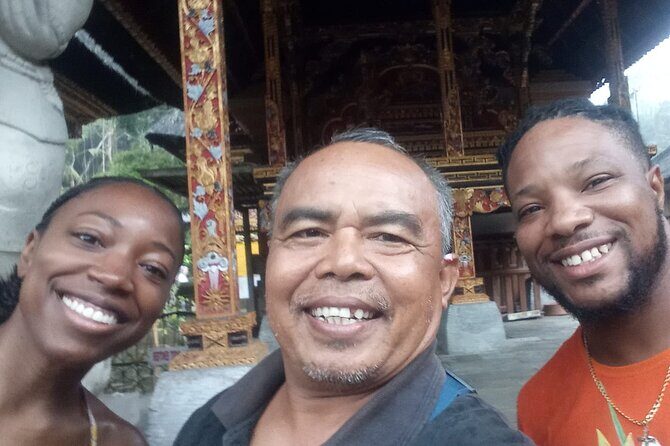 Best Of Ubud And Tanah Lot Temple Private Guide Tour - Stop 1: Tanah Lot Temple and its best viewpoint walk