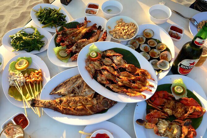 Blue Lagoon Snorkeling and Uluwatu Sunset Tour - Uluwatu Temple at sunset: views, timing, and monkey-proof habits