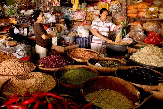 Denpasar Night Market Food Tour - Inside Denpasar Market: fruit, nasi favorites, and dessert you can actually spot