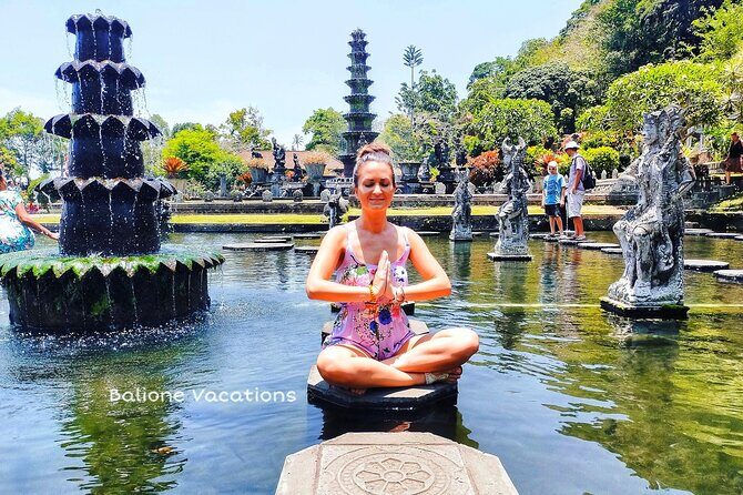 East Bali Tour - Gate of Heaven - Tirta Gangga - Tukad Cepung - The human touch: Bagus and Kadek’s support
