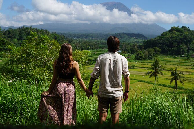 Full Day Private Bali Best Instagram Tour - Mahagiri Panoramic Resort: the lunch break with Mount Agung views