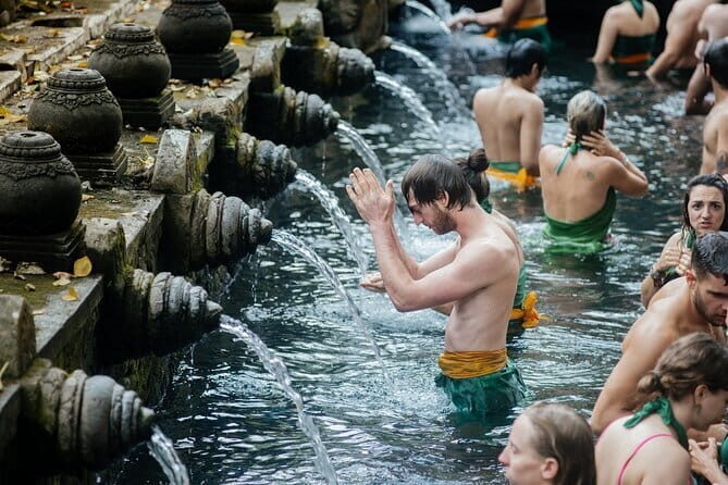 Full Day Private Tour from Tegenungan Waterfall to Tanah Lot - Dewi’s Gold & Silver: souvenirs with a little craft watching
