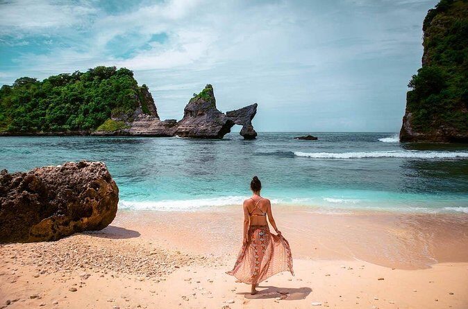 Full Day Private Tour to Nusa Penida Underground Temple from Bali - Inside Giri Putri Cave Temple: Steps, Shadows, and Timing