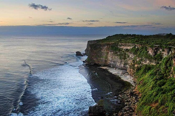 Halfday Tour:Uluwatu Temple,Kecak Dance and Dinner Jimbaran Beach with Transport - Should you book this Uluwatu Temple, Kecak, and Jimbaran tour?