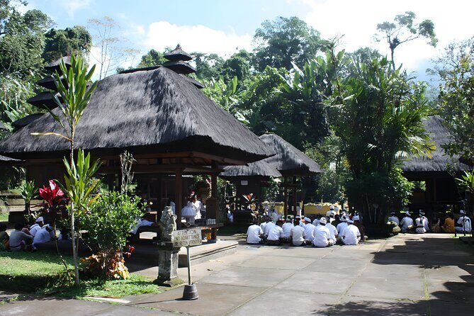 Jatiluwih VW Safari Bali Tour - Volkswagen Classic Car Trip - Stop 5: Tanah Lot Temple, outcrop views and that sunset-ready timing
