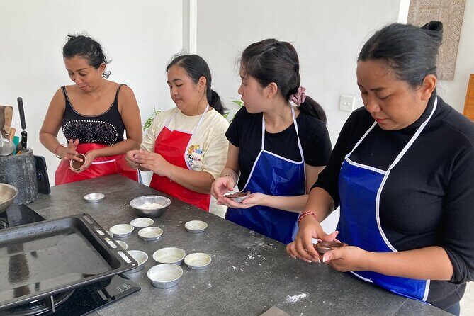 Kerobokan French Pastry and Bakery class for Adult - Decorating and troubleshooting: make it look good and fix it fast
