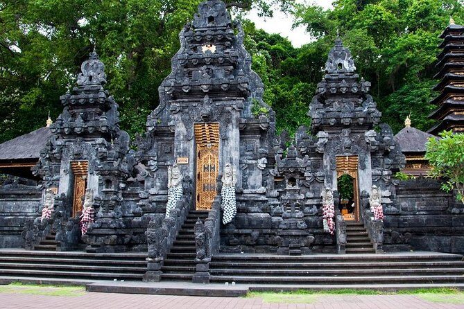 Lempuyang Temple - East Full Day Tour - Getting Going: Pickup, A/C Comfort, and a Private Group Day