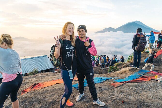 Mount Batur Sunrise Hike & Hot Spring (Private & All-Inclusive) - Batur Sari Restaurant Buffet Lunch: Eating With Volcano Views