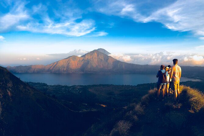 Mount Batur Sunrise Trekking with Professional Trekking Guide - The Hike Up: What Your Flashlight and Guide Actually Change