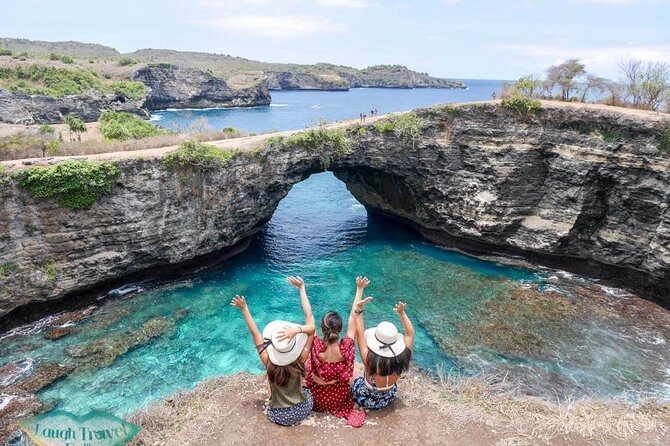 Nusa Penida Instagram Tour: Legendary Spots (Private & All-Inclusive) - Kelingking Beach: The T. rex Cliff and Your Best Photo Odds