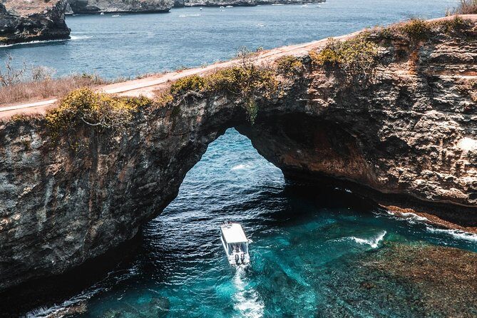 Nusa Penida Island Tour Package With Snorkeling - Seminyak pickup and the driver effect (AC, English, and real help)