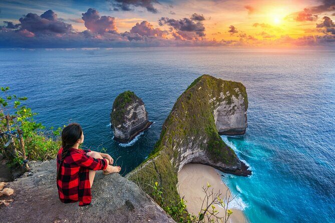 Nusa Penida Private Snorkeling and West Tour Start from Bali - Snorkeling at Manta Bay, Crystal Bay, and Gamat Bay (and getting photos without stress)