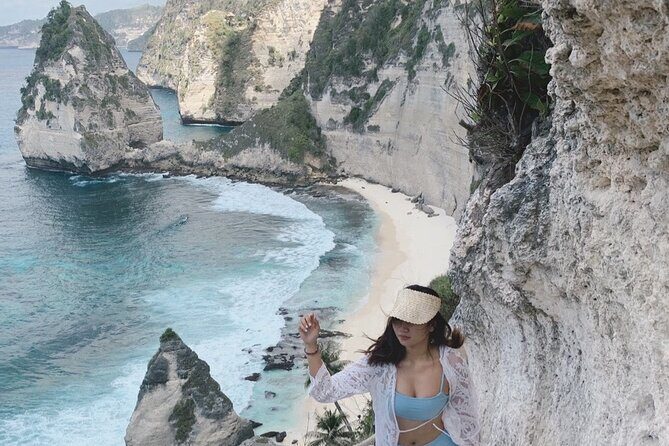 One Day Private Tour East & West Nusa Penida by Penidago - Stop 1 on Penida: the core East-side sights (Diamond, Tree House, Kelingking, Crystal Bay)