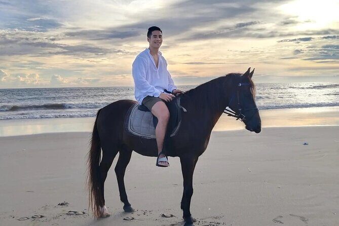 Private Bali Horse Riding In Seminyak Beach - The 1-hour itinerary: Seminyak Beach, Pantai Double Six, then back