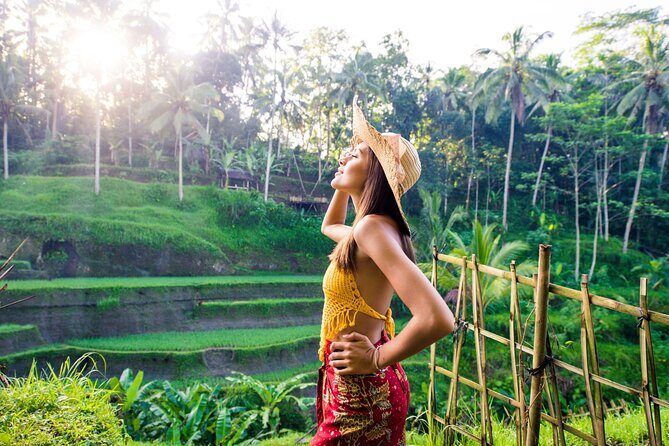 Private Full Day Tour In Ubud Bali - Stop 1: Sacred Monkey Forest Sanctuary and the Tri Hita Karana connection