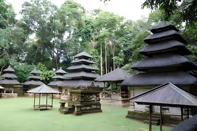 Private Full-Day Tour: Tanah Lot and Uluwatu Temple Tour - Kecak and Fire Dance: where Bona, Gianyar comes in