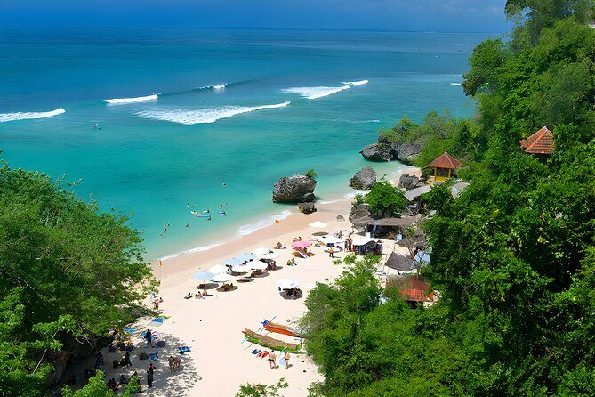 Private Full-Day Tour: Ubud and Uluwatu Temple Trip - Sacred Monkey Forest Sanctuary: 400+ macaques and real-world wildlife rules