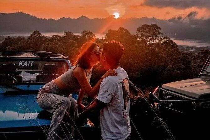 Private Mount Batur Jeep Sunrise all inclusive - Before sunrise: the itinerary flow with three stops