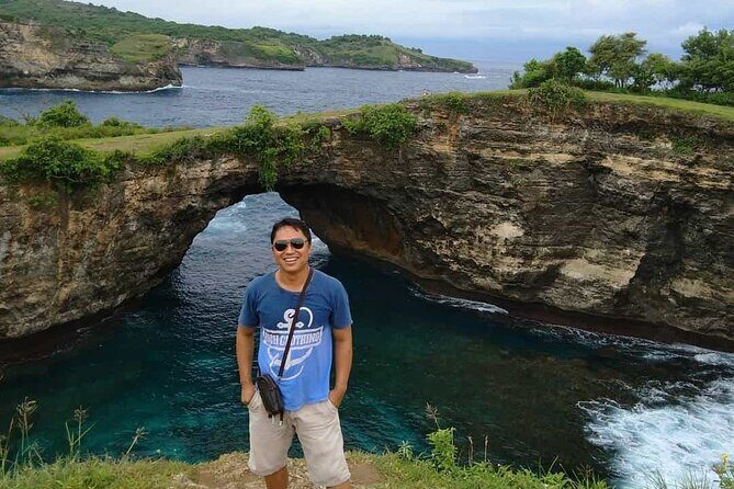 Private Nusa Penida Snorkeling Tour - Kelingking Beach: the iconic viewpoint stop (and photo mission)