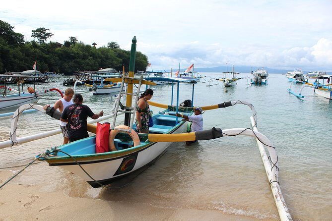 Snorkeling Tour at Blue Lagoon with Private Hotel Transfer - Traditional boat + provided gear: less packing, smoother snorkeling