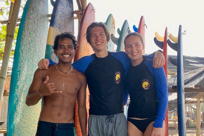 Surfing Lesson at Batu Bolong Beach in Canggu - Small group size (max 15): the difference between watching and improving