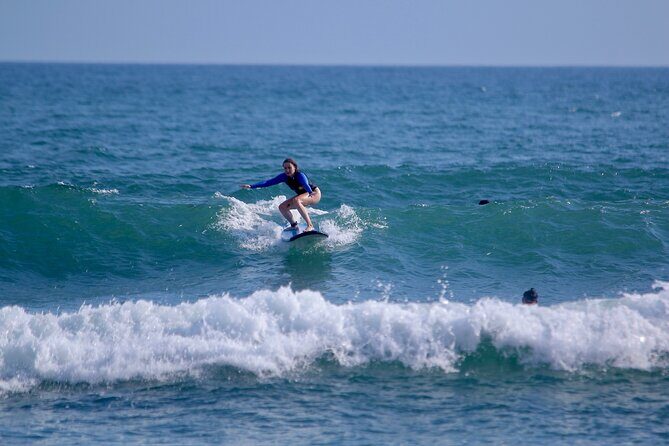 Surfing Lesson at Batu Bolong Beach in Canggu - The 2-hour lesson flow: briefing, surf time, and a beach-hut reset