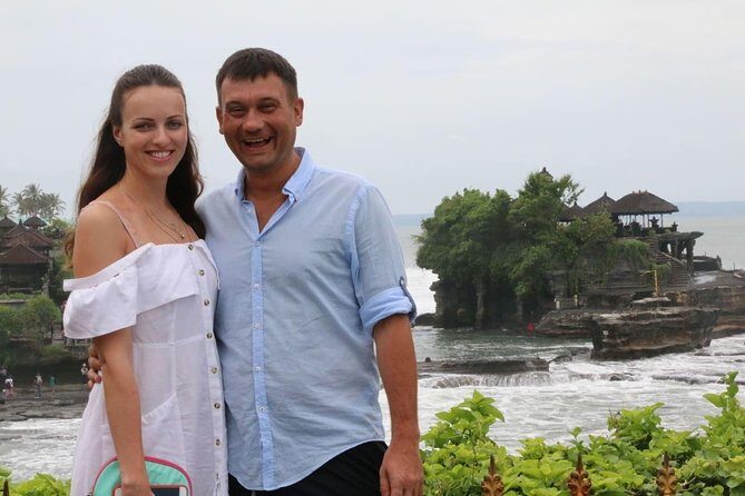Tanah Lot and Uluwatu Temple Tour Including Seafood Dinner at Jimbaran Beach - Uluwatu Temple: cliff views plus roaming macaques energy